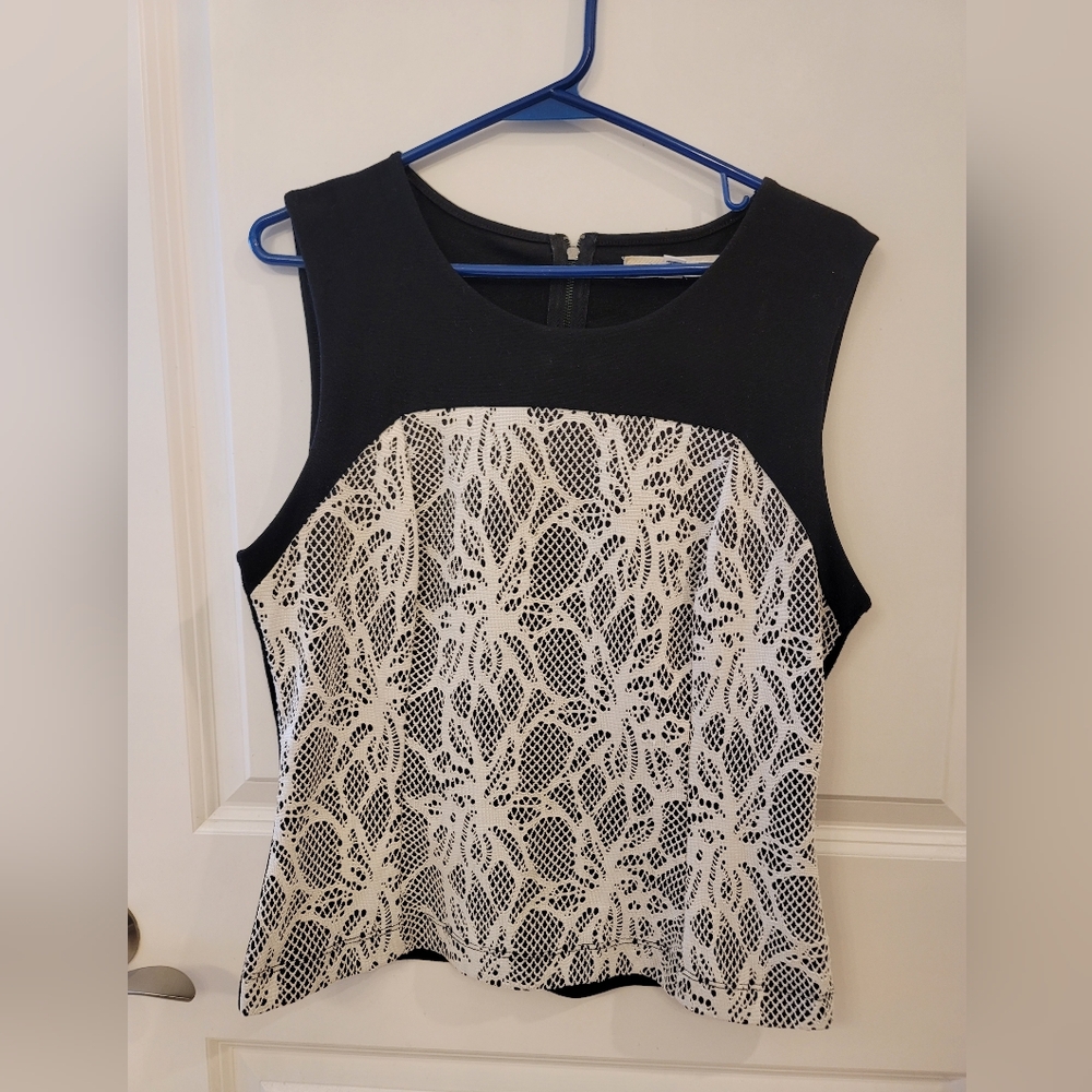Elegant Black and White Lace Women's Top